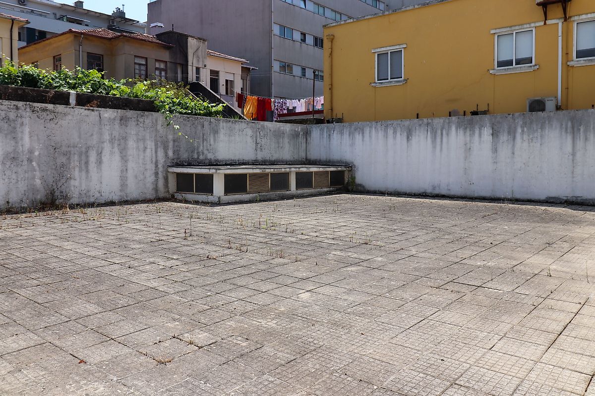 listing 120741172-605 picture-0