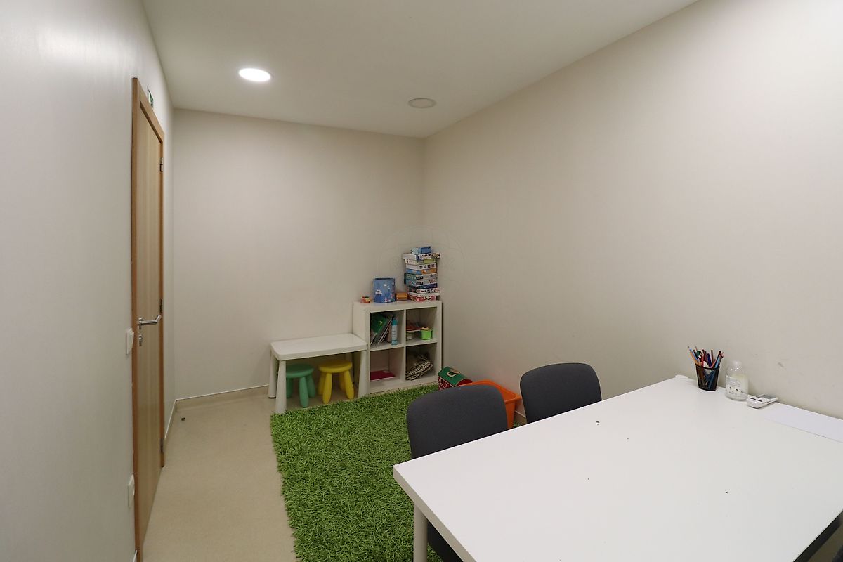 listing 120741172-605 picture-0