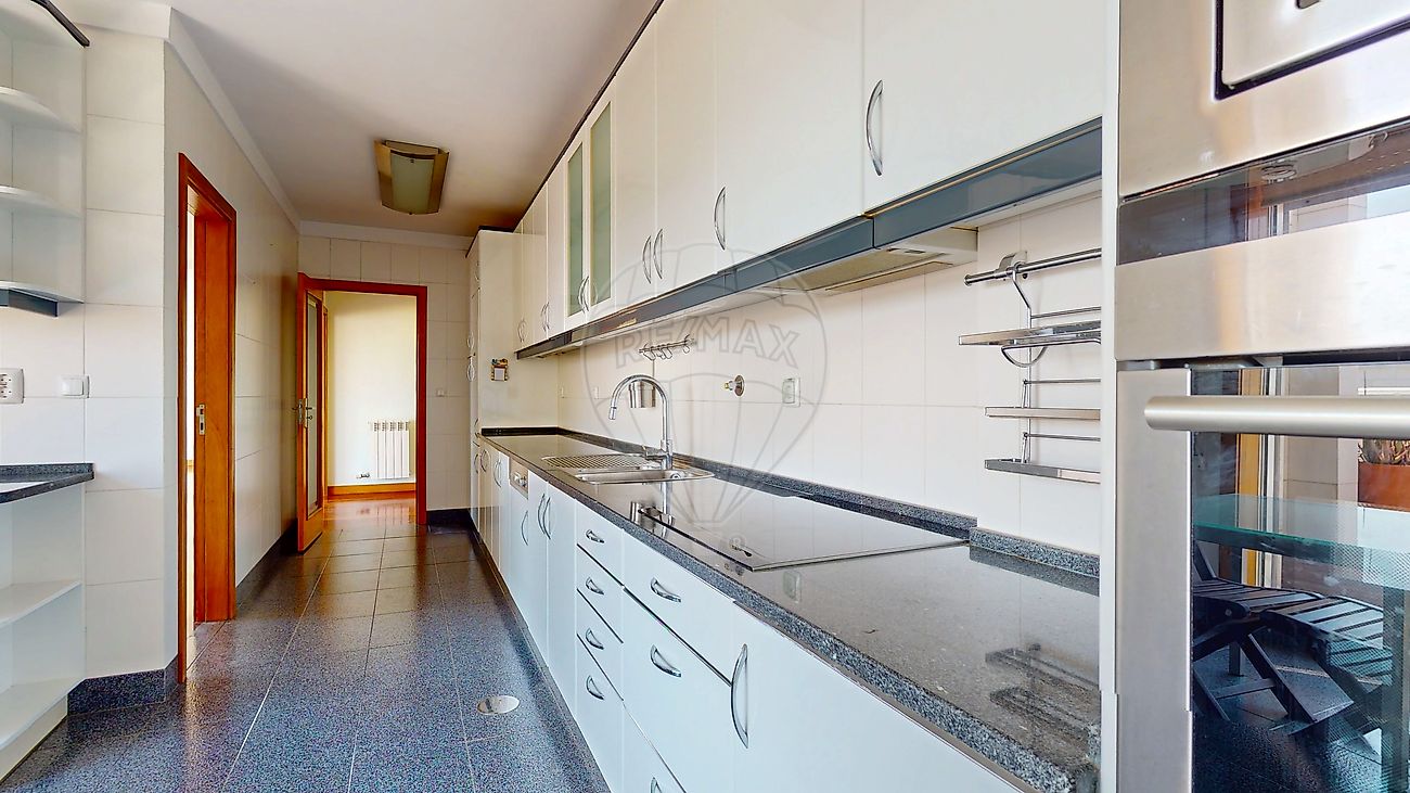 listing 120741172-608 picture-0