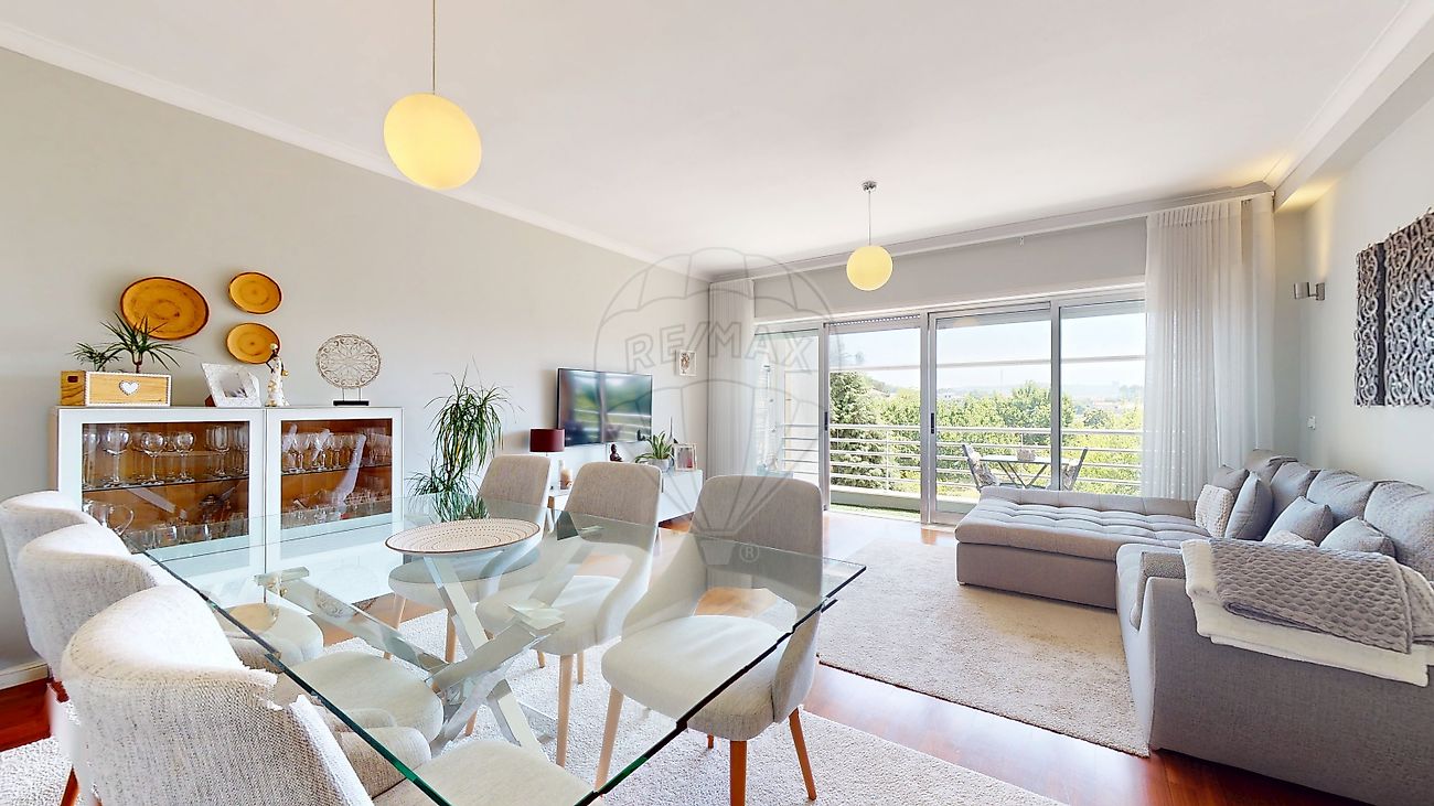 Apartamento T2 à venda em Maia