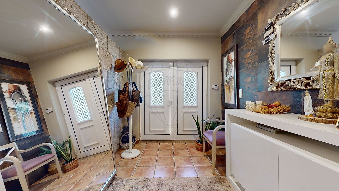 Apartamento T3 à venda em Paredes