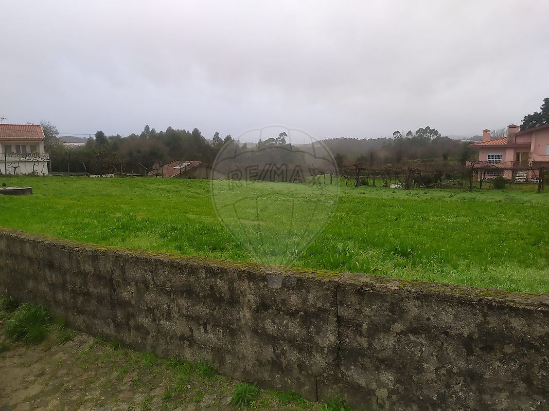 Terreno  à venda em Santo Tirso