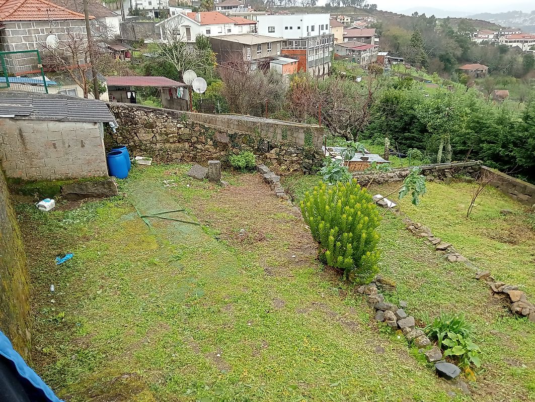 Terreno à venda em Santo Tirso