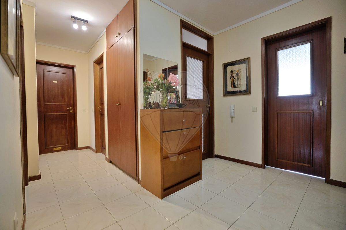 listing 120781104-1083 picture-0