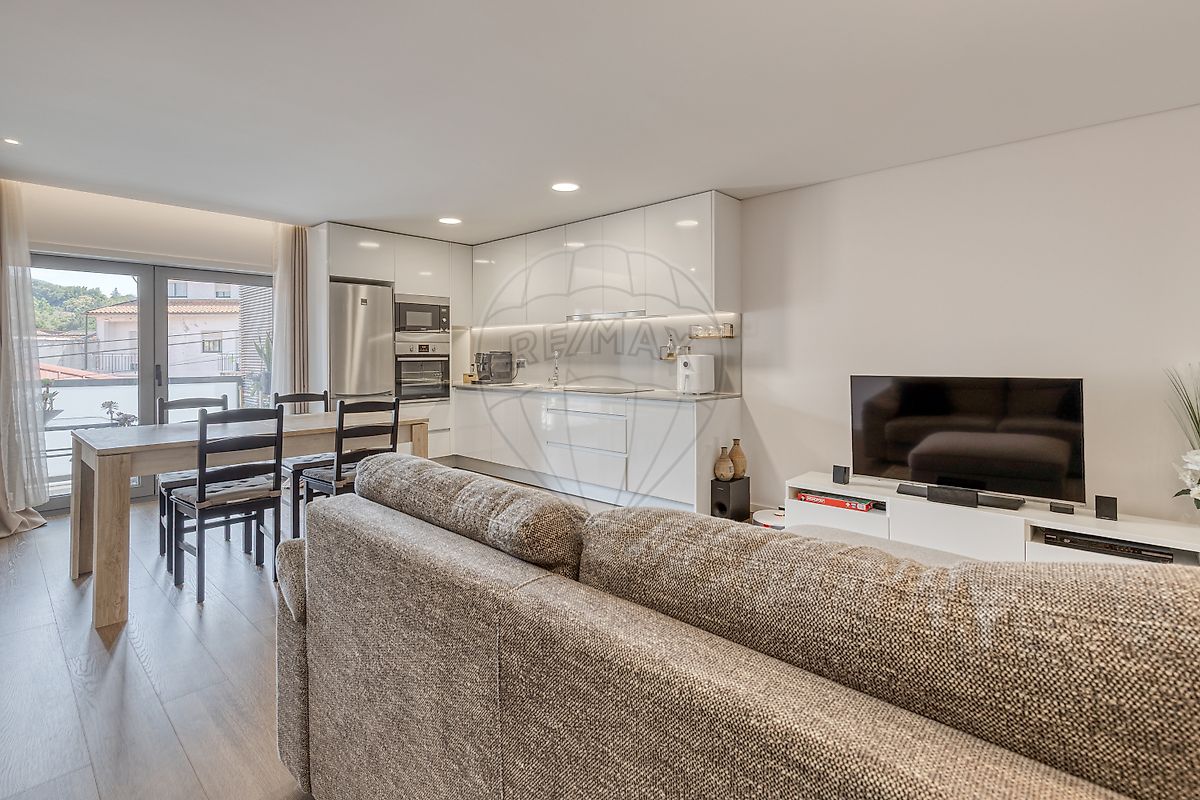 listing 120781216-129 picture-0