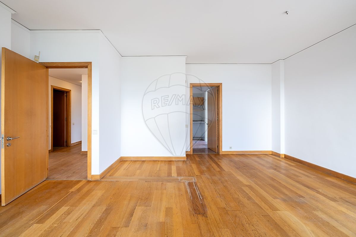 Apartamento T5 à venda em Bonfim, Porto — foto 18