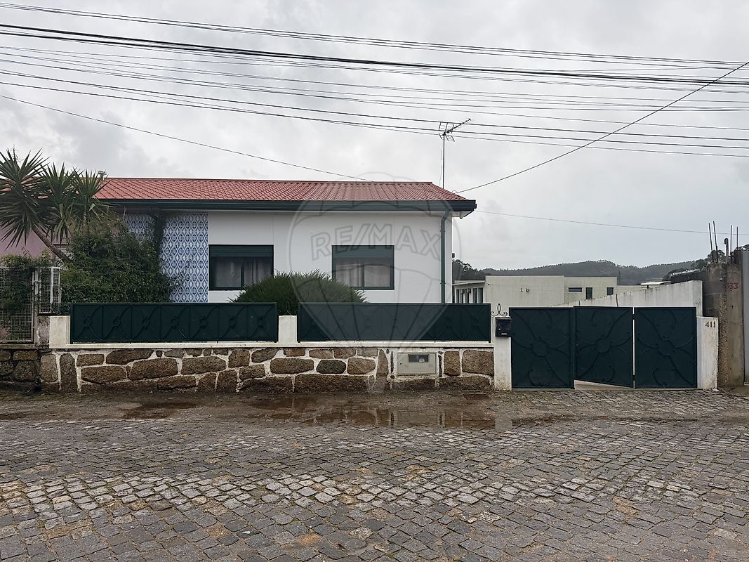 Moradia - Alvarelhos e Guidões, Trofa, Porto