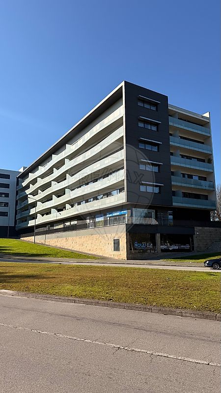 Apartamento T2 à venda em Maia