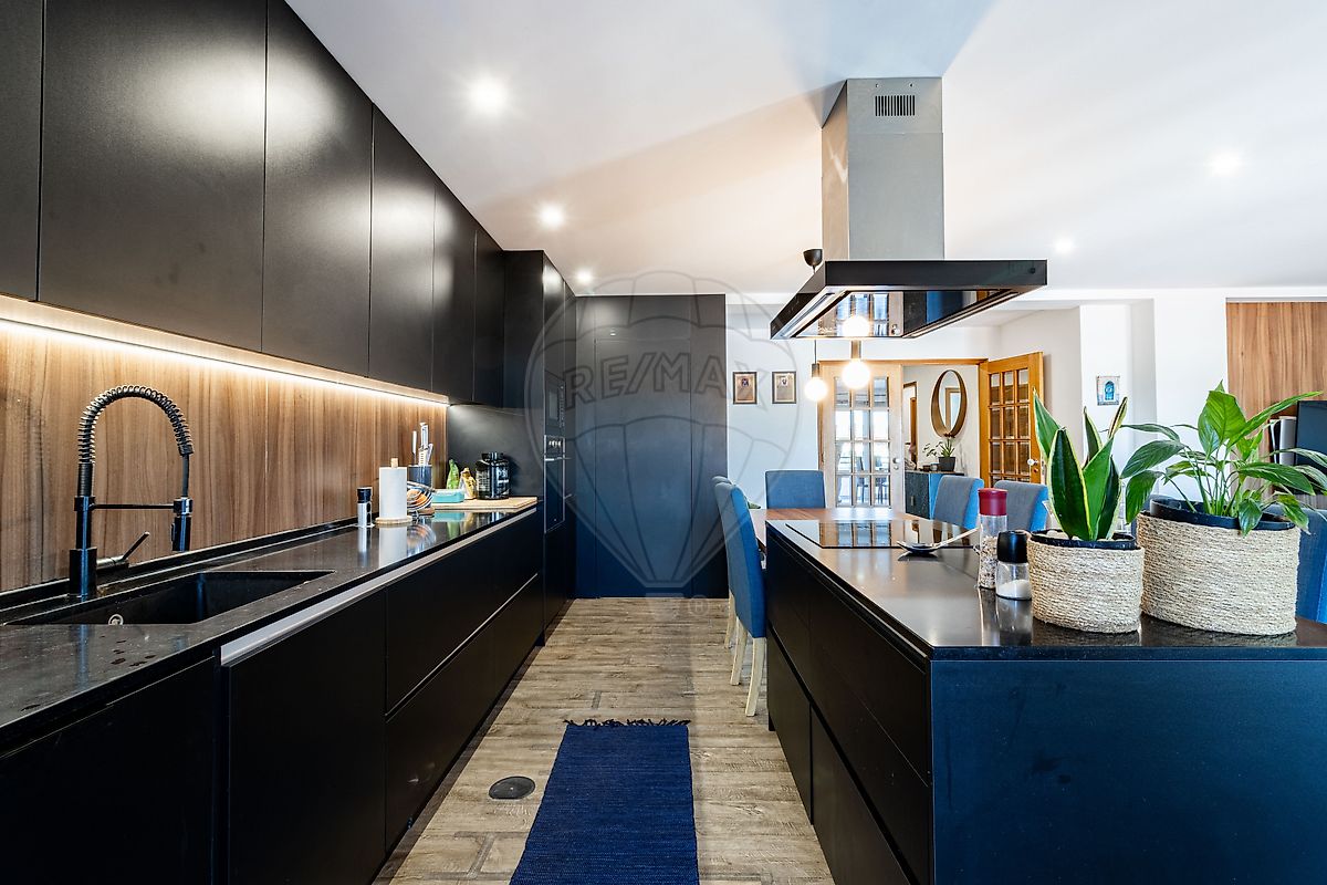 Apartamento T4 à venda em Vila Nova de Gaia