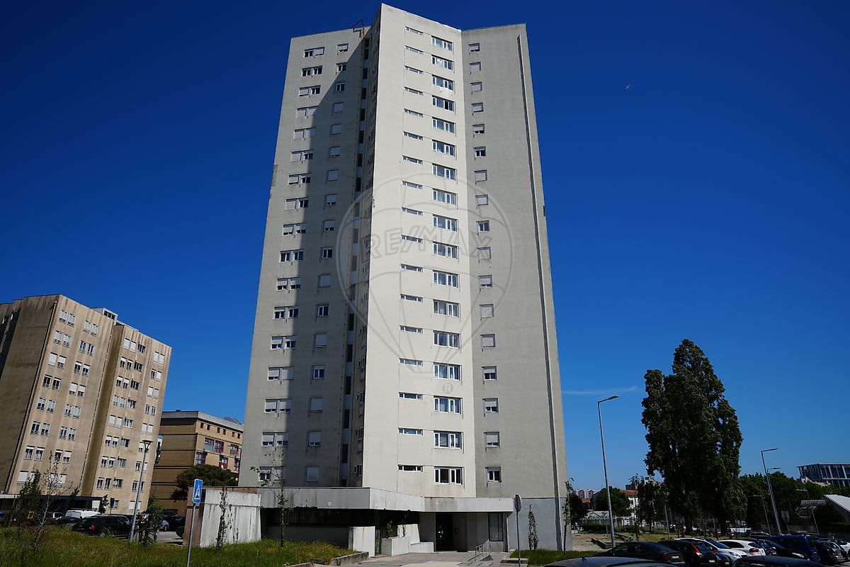 Apartamento T4 à venda em Ramalde, Porto — foto 2