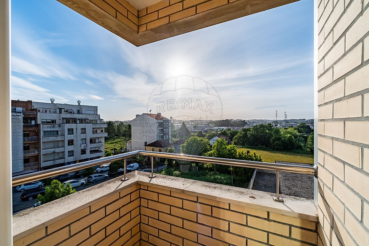 Apartamento - Nogueira e Silva Escura, Maia, Porto