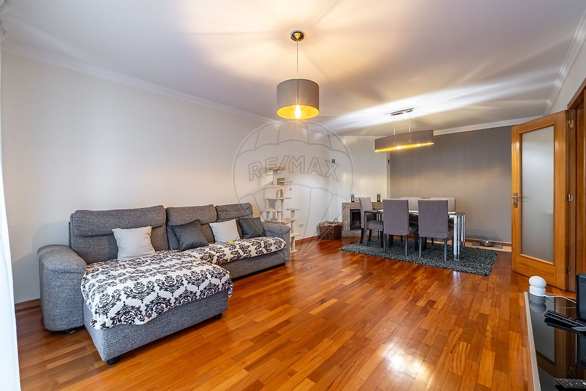 Apartamento T3 à venda em Maia
