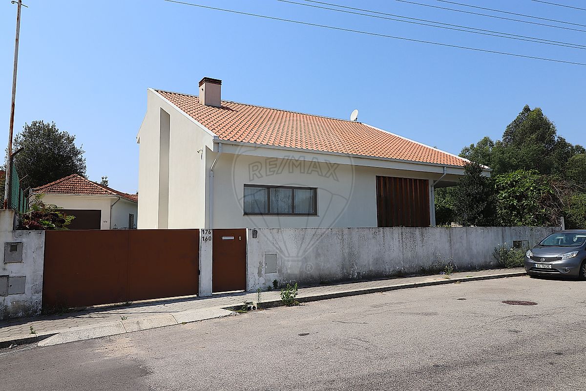 Moradia T3 para arrendar em Vila Nova de Gaia
