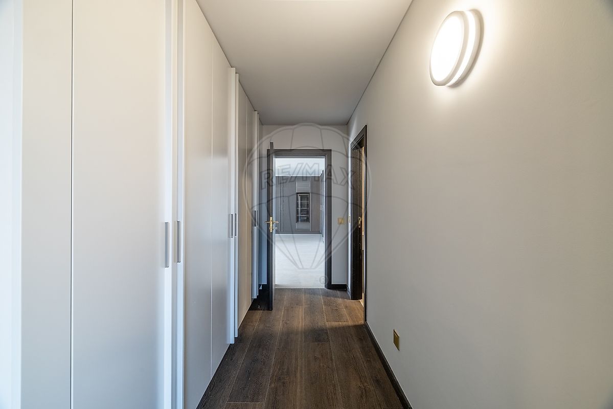 Apartamento T4 à venda em Lordelo do Ouro e Massarelos, Porto — foto 24