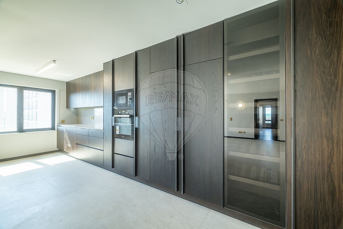 Apartamento T4 à venda em Lordelo do Ouro e Massarelos, Porto — foto 6