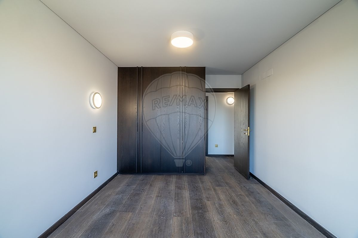 Apartamento T4 à venda em Lordelo do Ouro e Massarelos, Porto — foto 18