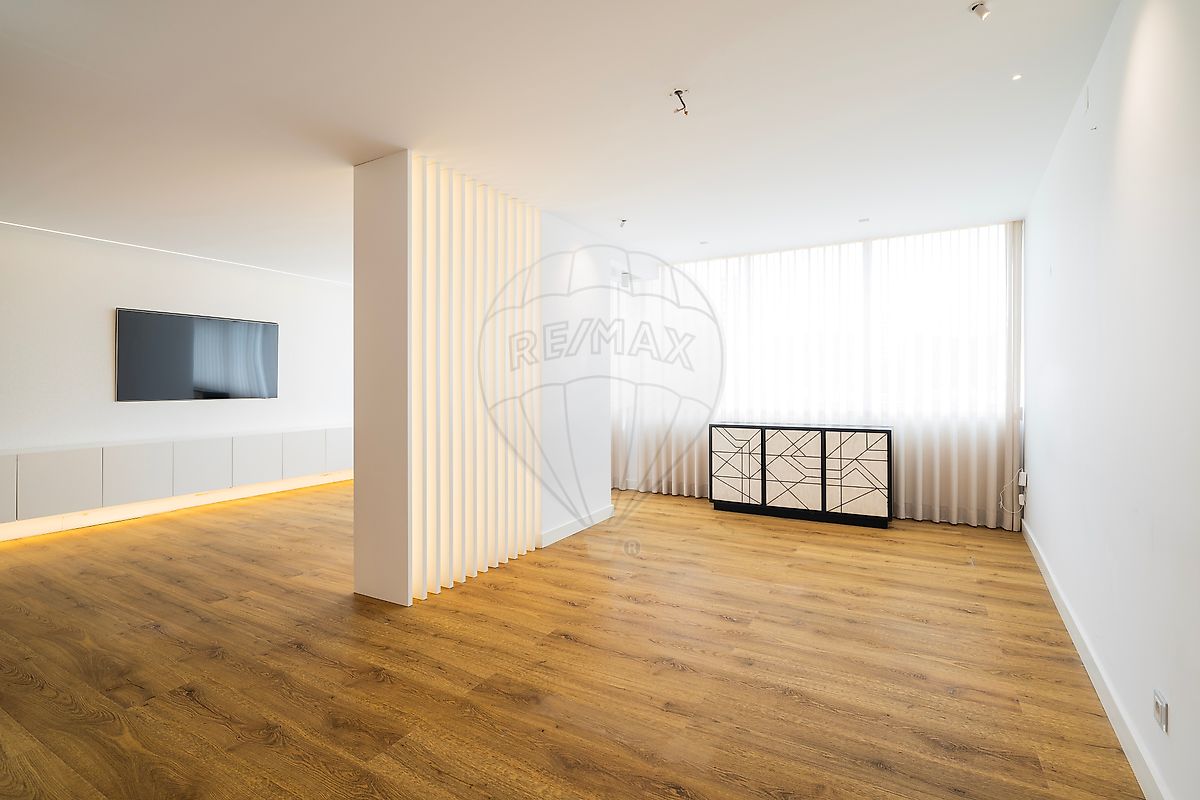 Apartamento T4 à venda em Oeiras