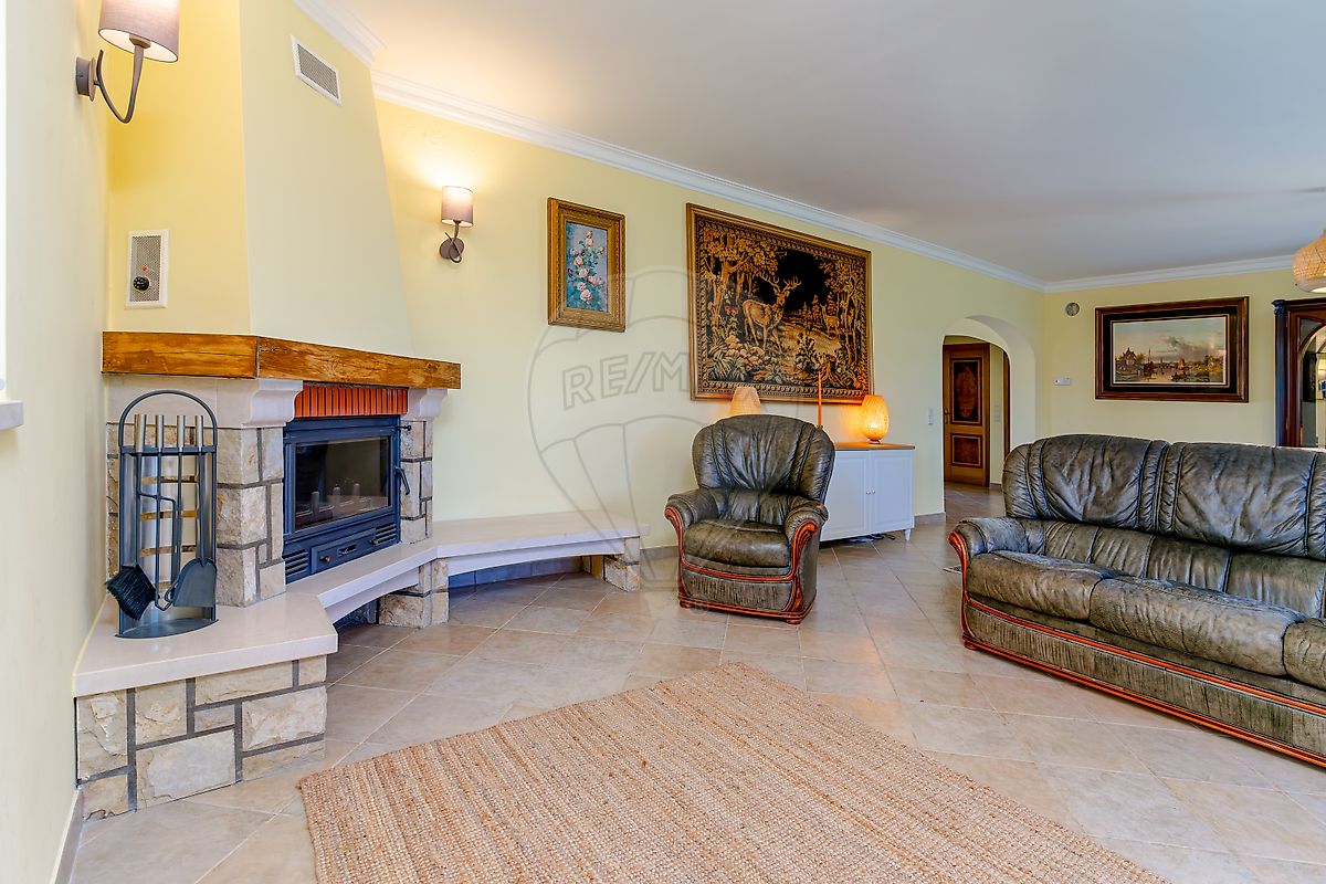 listing 120861286-49 picture-0