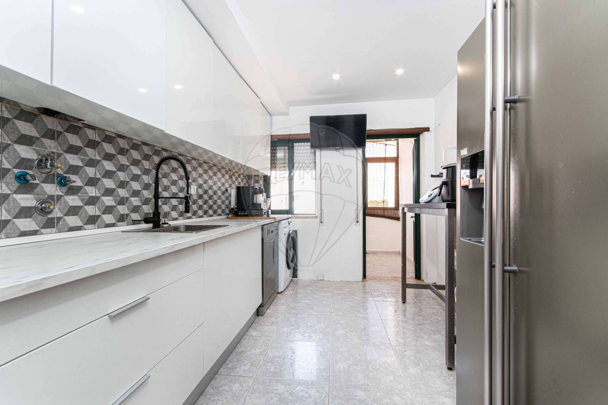 listing 120861373-11 picture-0