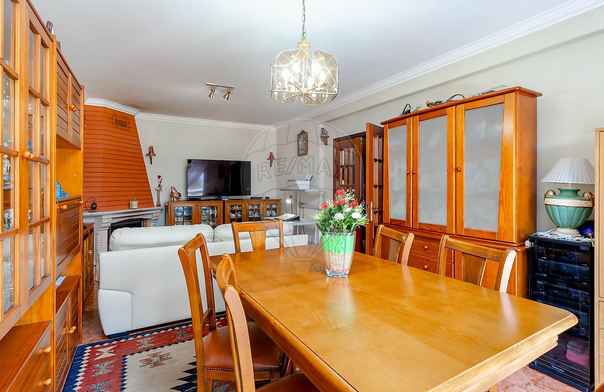listing 120861121-371 picture-0