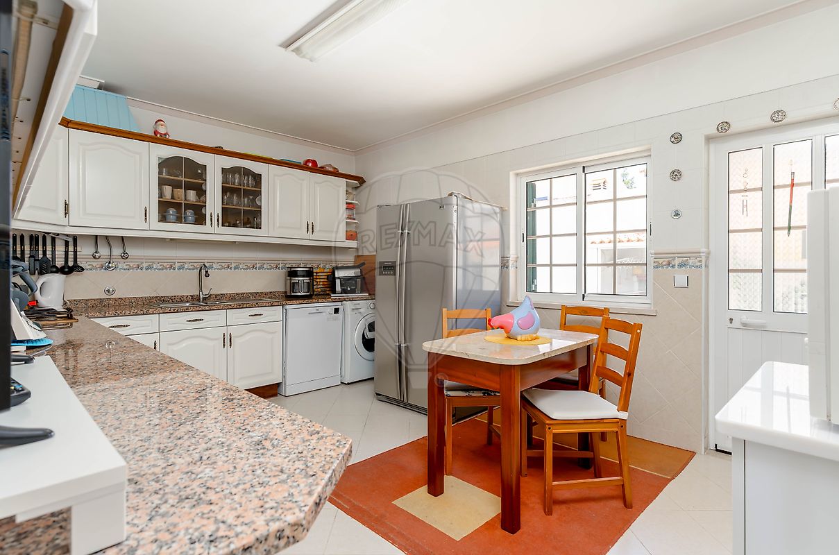 listing 120861121-371 picture-0