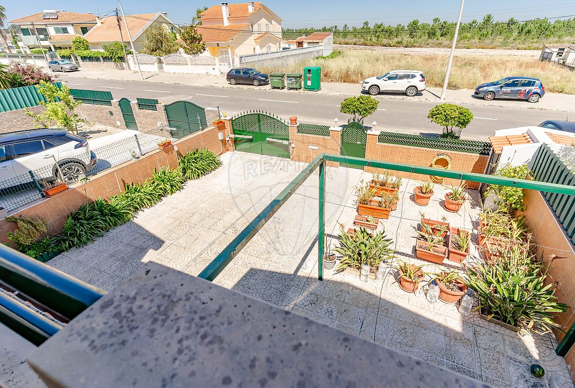 listing 120861121-371 picture-0