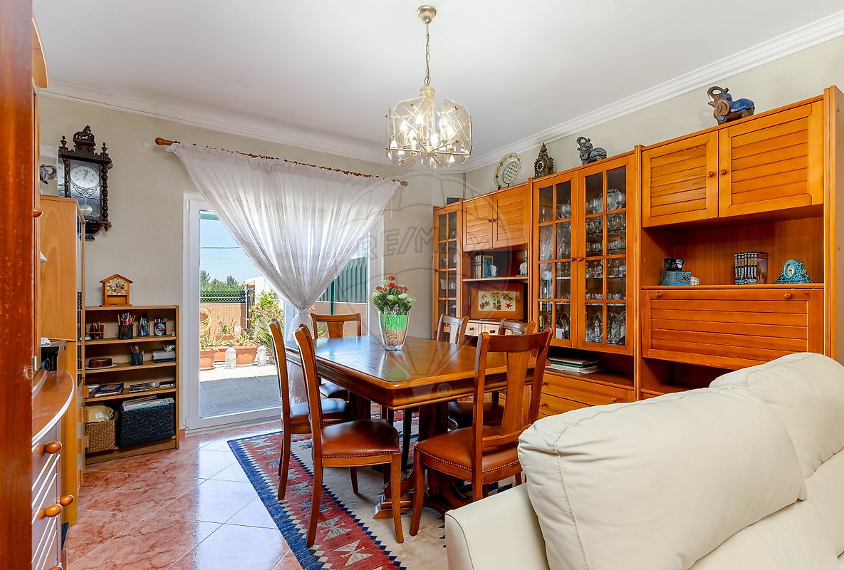 listing 120861121-371 picture-0
