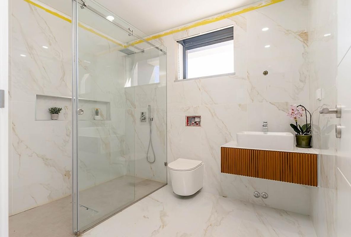 listing 120861106-376 picture-0