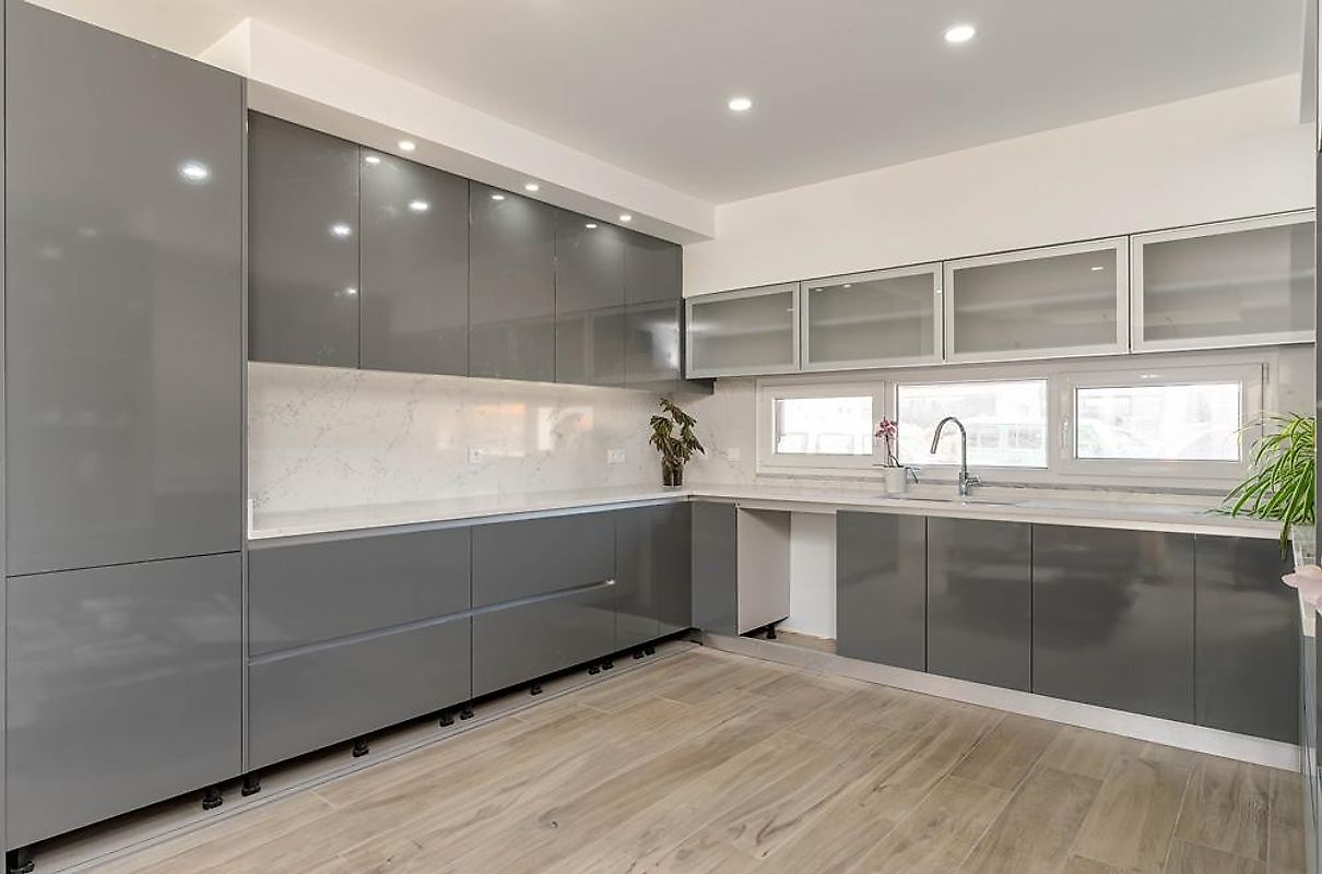 listing 120861106-376 picture-0