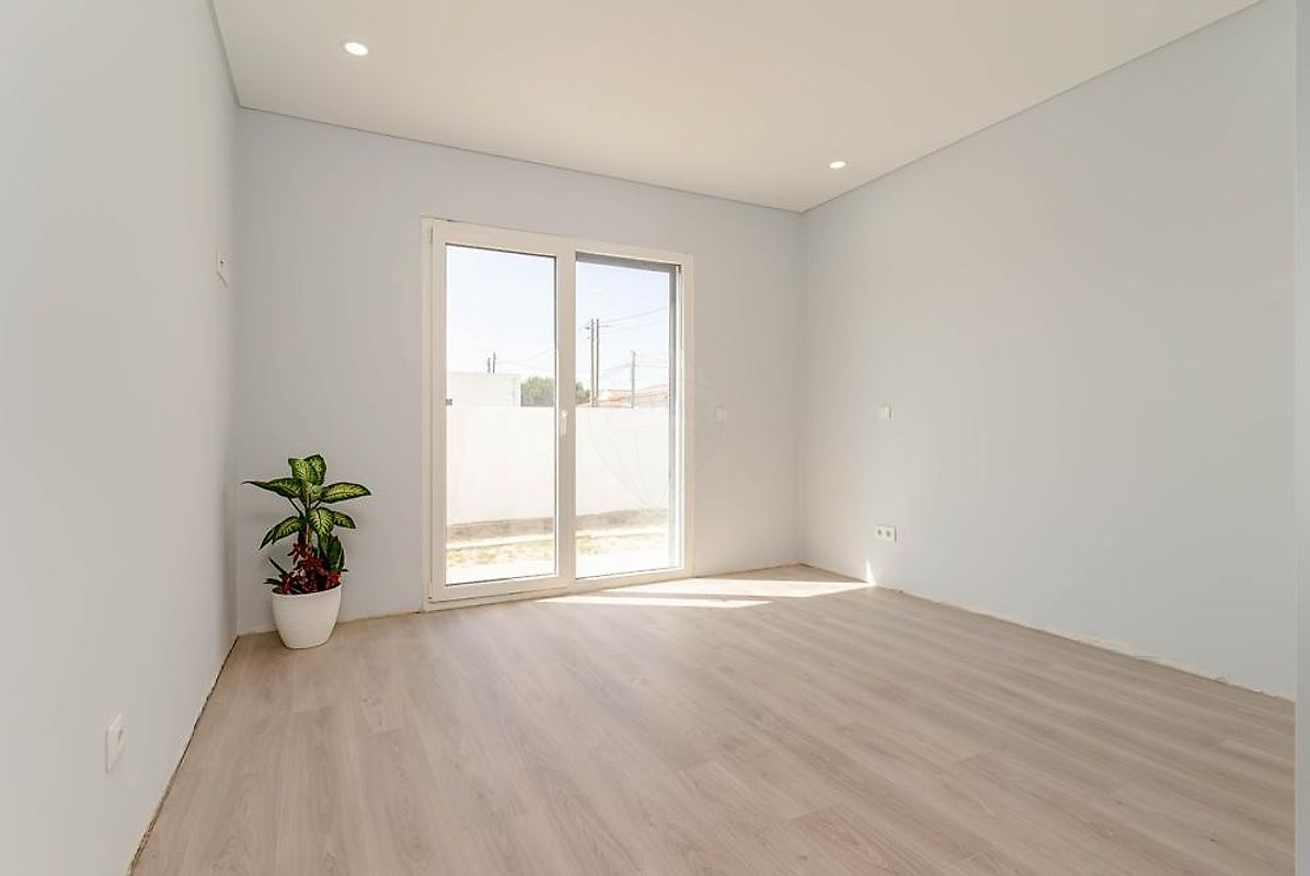 listing 120861106-376 picture-0