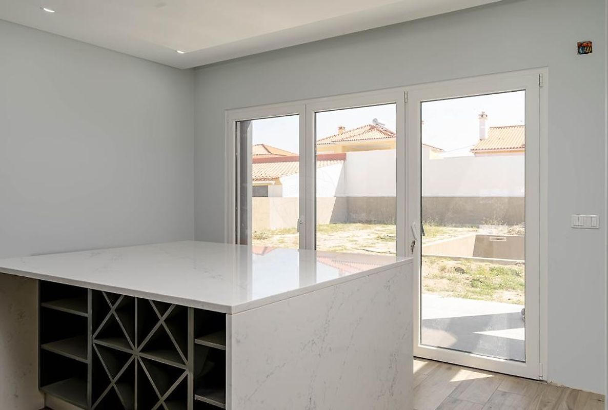 listing 120861106-376 picture-0