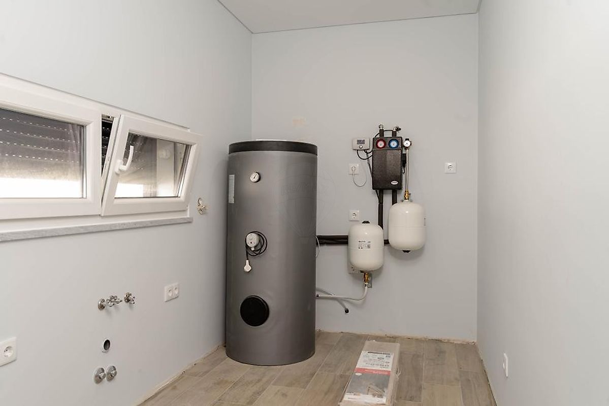 listing 120861106-376 picture-0