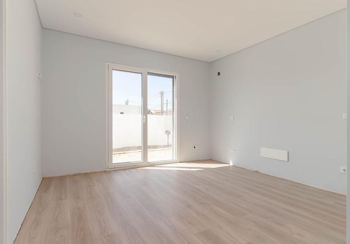 listing 120861106-376 picture-0