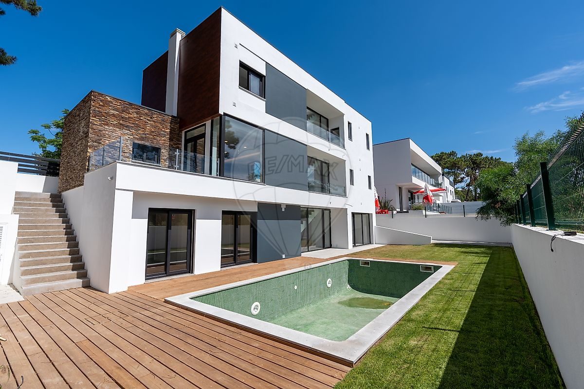 Moradia T4 para venda