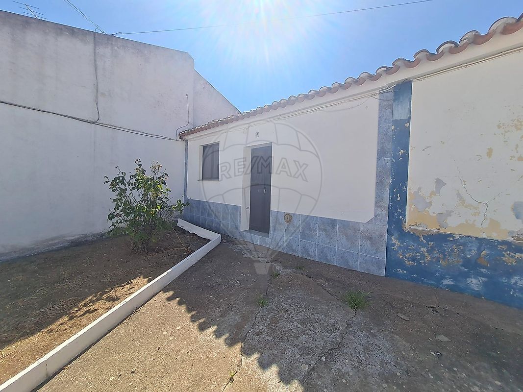 Moradia T2 para venda