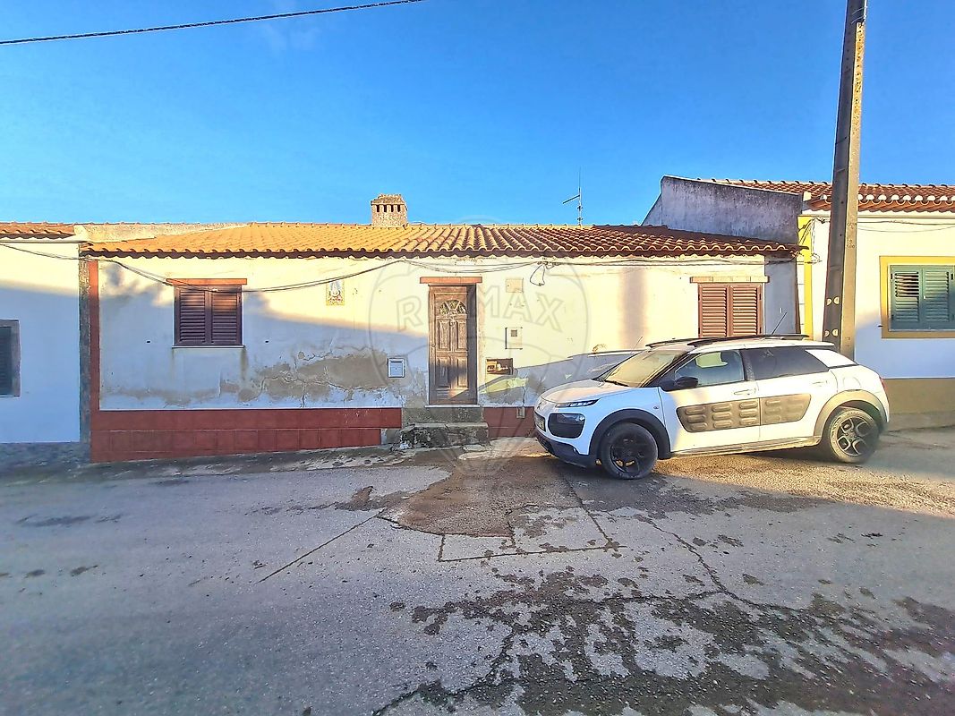 Moradia - Aljustrel e Rio de Moinhos, Aljustrel, Beja