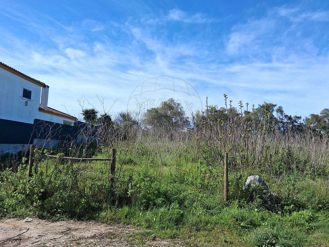 Terreno à venda em Sesimbra