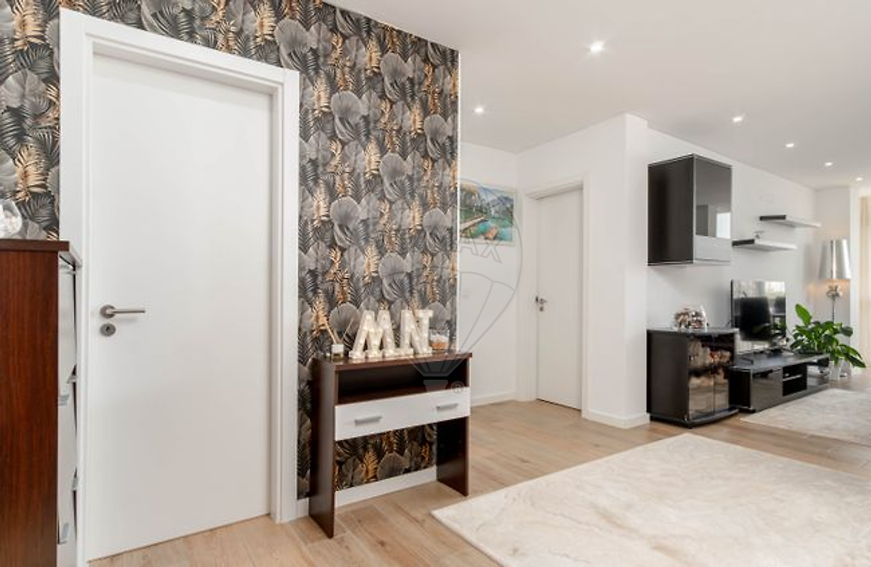 Apartamento T2 à venda em Almada