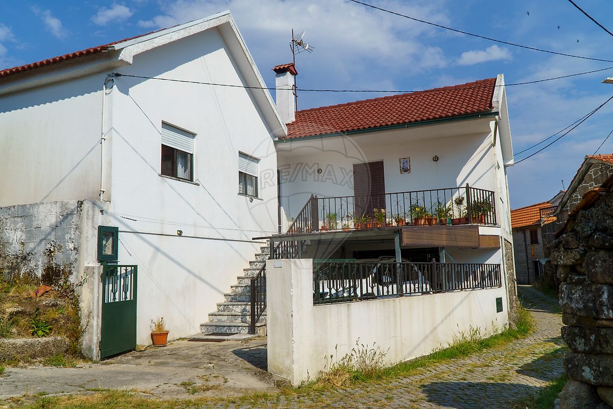 Apartamento T4 à venda em Vouzela