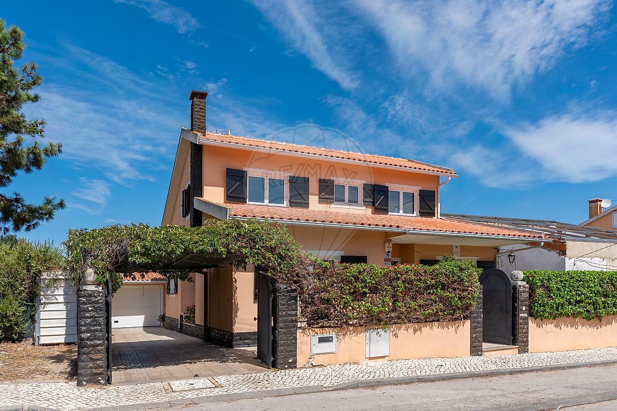 Apartamento T4 à venda em Sesimbra
