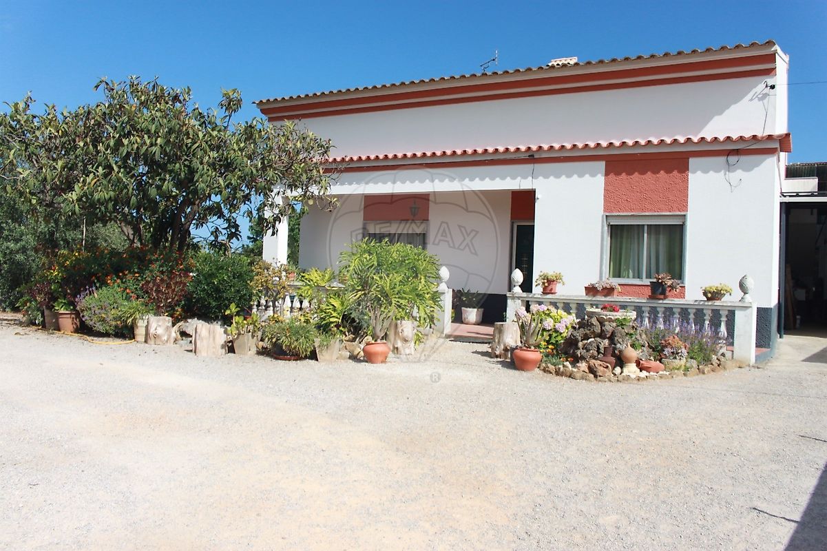 Apartamento T3 à venda em Tavira