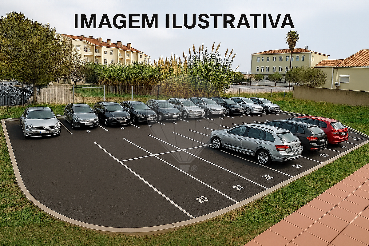 Terreno à venda em Almada