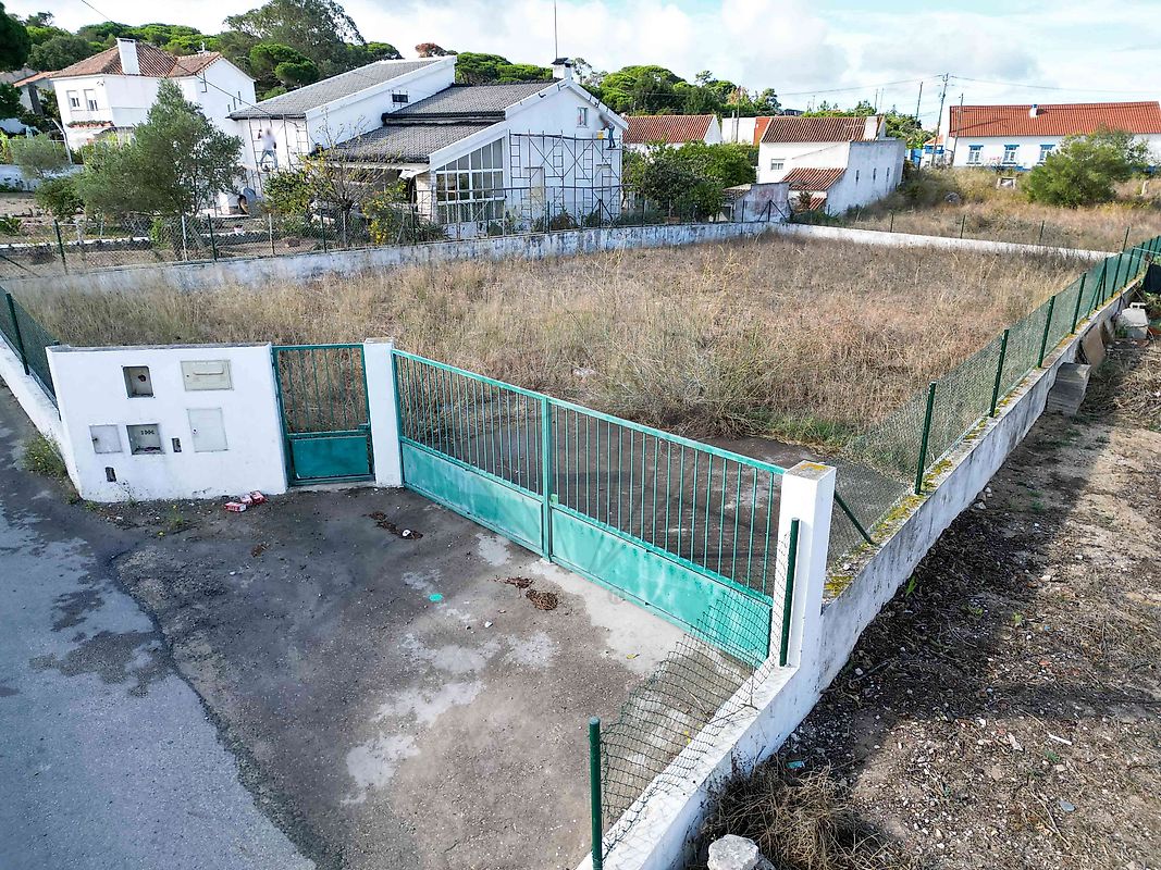 Terreno à venda em Sesimbra