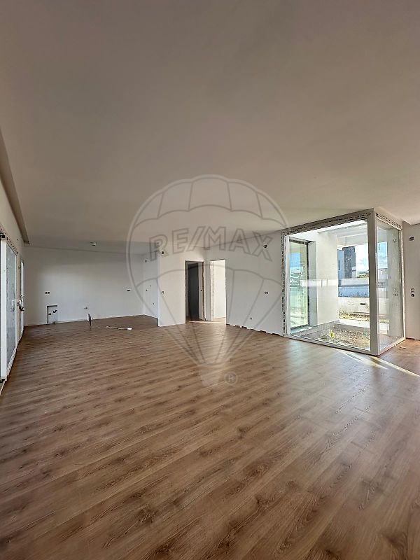 Apartamento T4 à venda em Setúbal