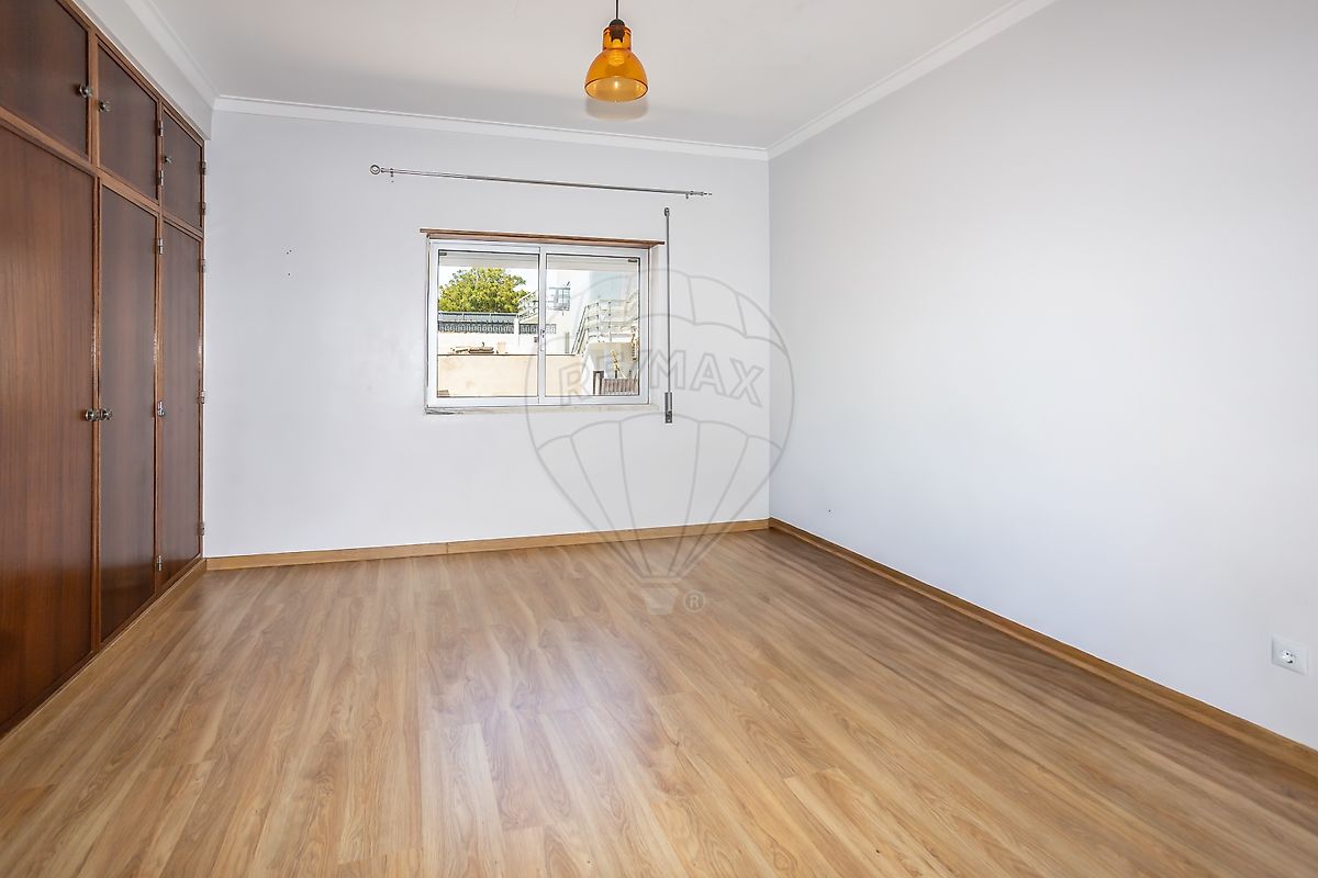 Moradia T5 à venda em Charneca de Caparica e Sobreda, Almada — foto 32
