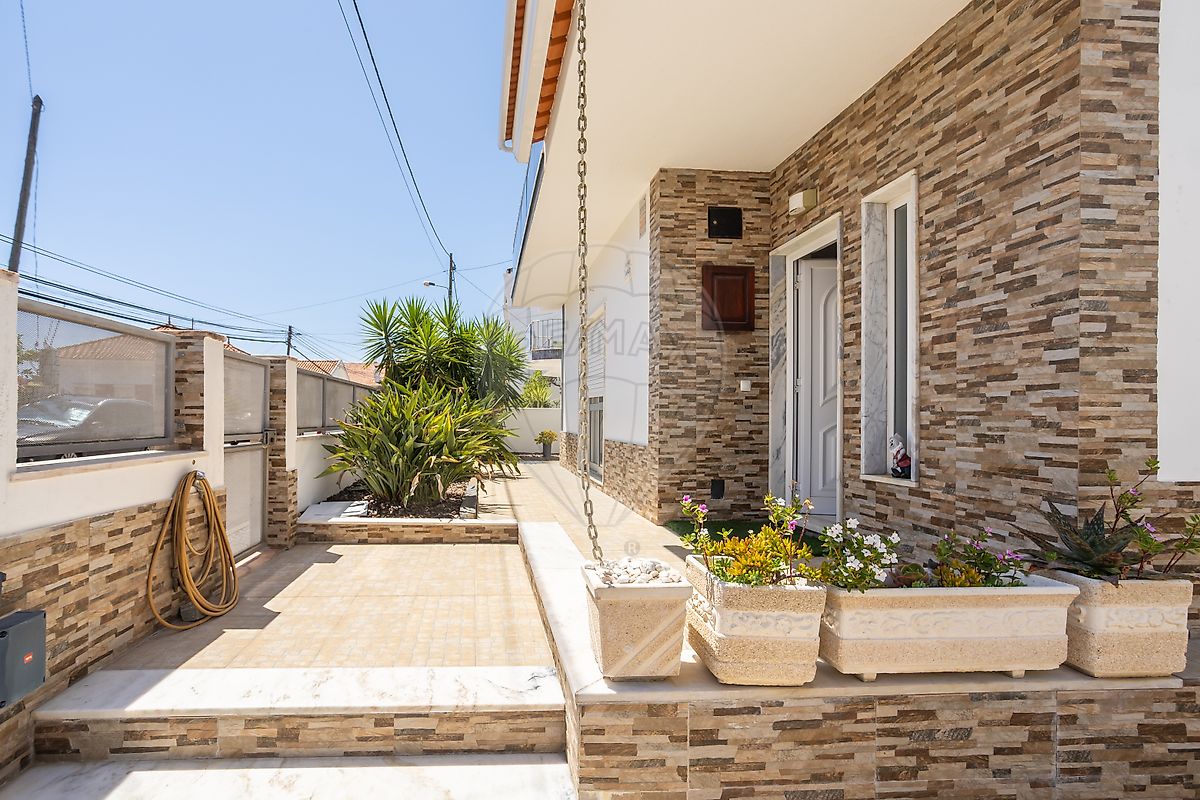 Moradia T5 à venda em Charneca de Caparica e Sobreda, Almada — foto 12