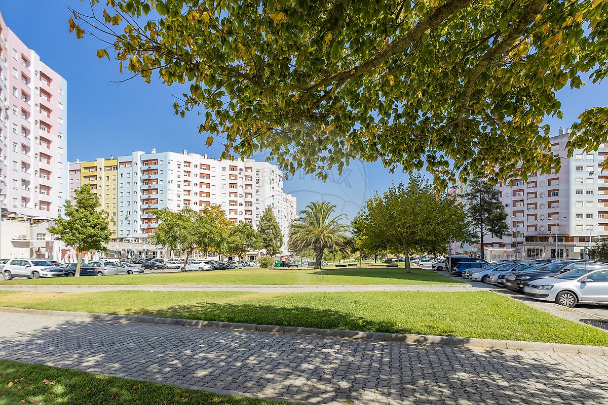Apartamento T2 à venda em Seixal