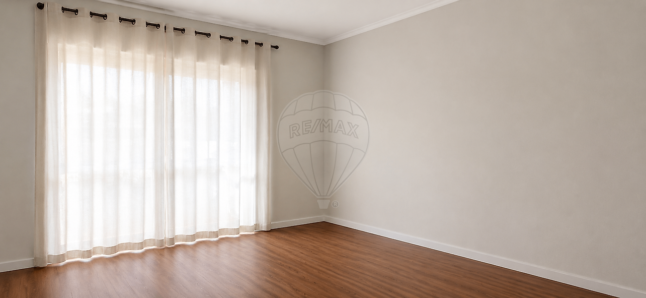 Apartamento T2 para arrendar em Almada
