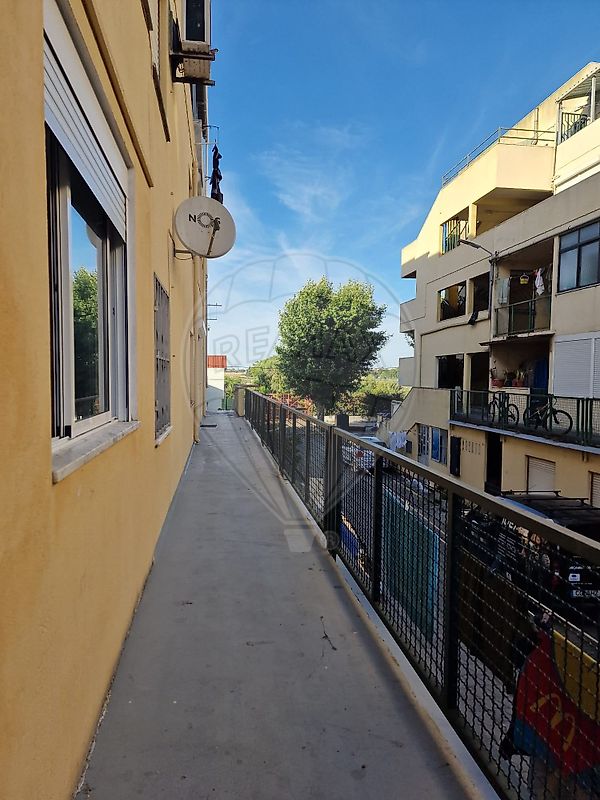 Apartamento T4 à venda em Moita