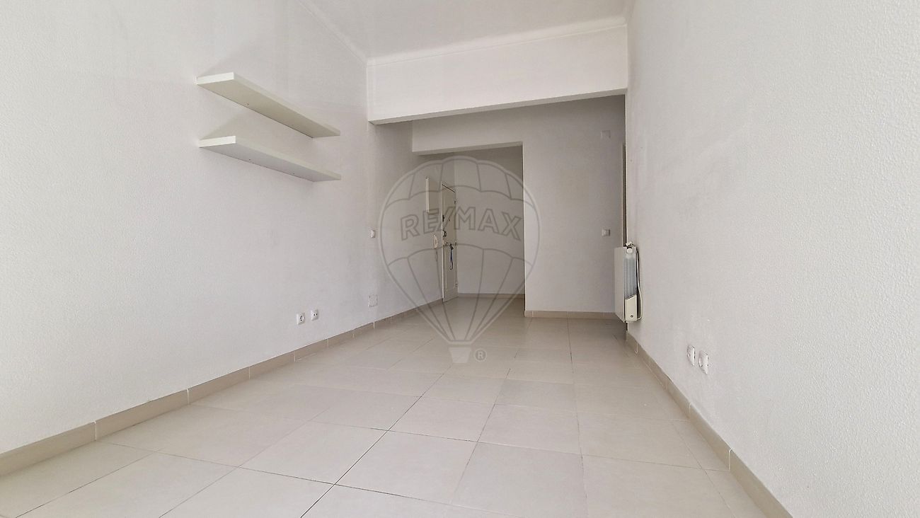 Apartamento T2 para arrendar em Seixal